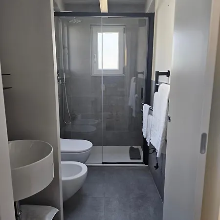 Secretcourtsuite Apartman *